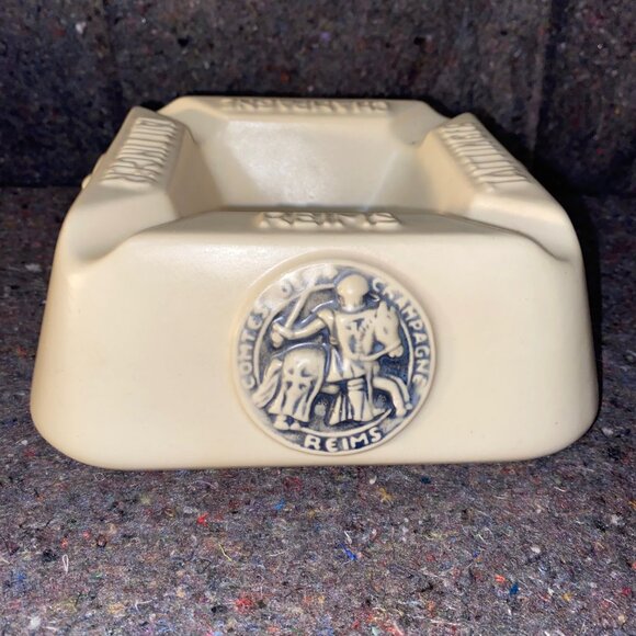 Vintage Taittinger Champagne Large Cigar Ashtray (France) - DISCOUNTED SHIPPING! - Picture 2 of 4